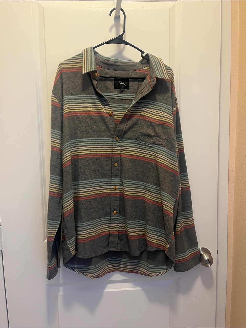 (NWT) Rails Men's Gray Striped Button-Down Shirt with Red and Blue Accents